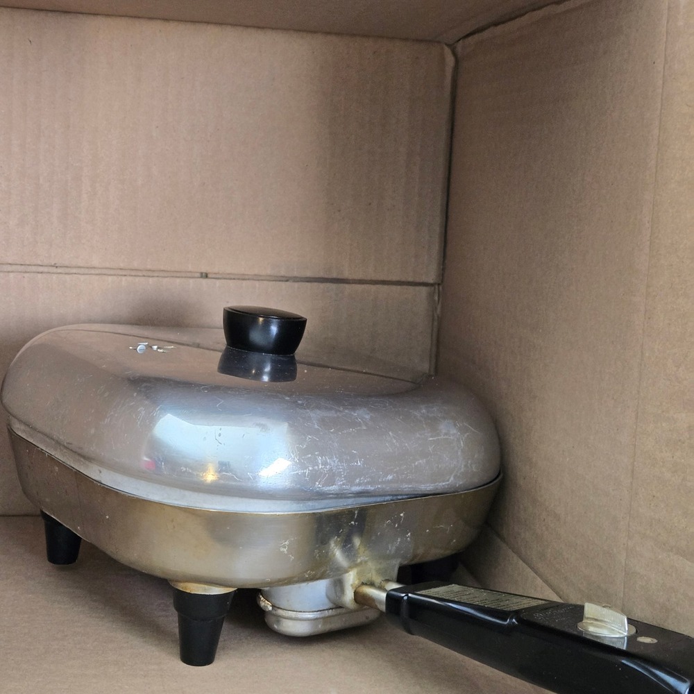 Vintage Sunbeam Electric Frypan FP-ST Controlled Heat Skillet Retro Portable